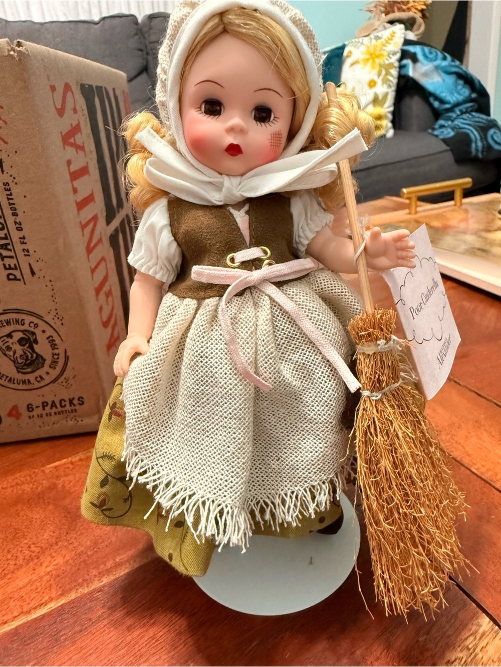 Madame Alexander Poor Cinderella #13410 Cinderella Collection 1997 Blue/blonde